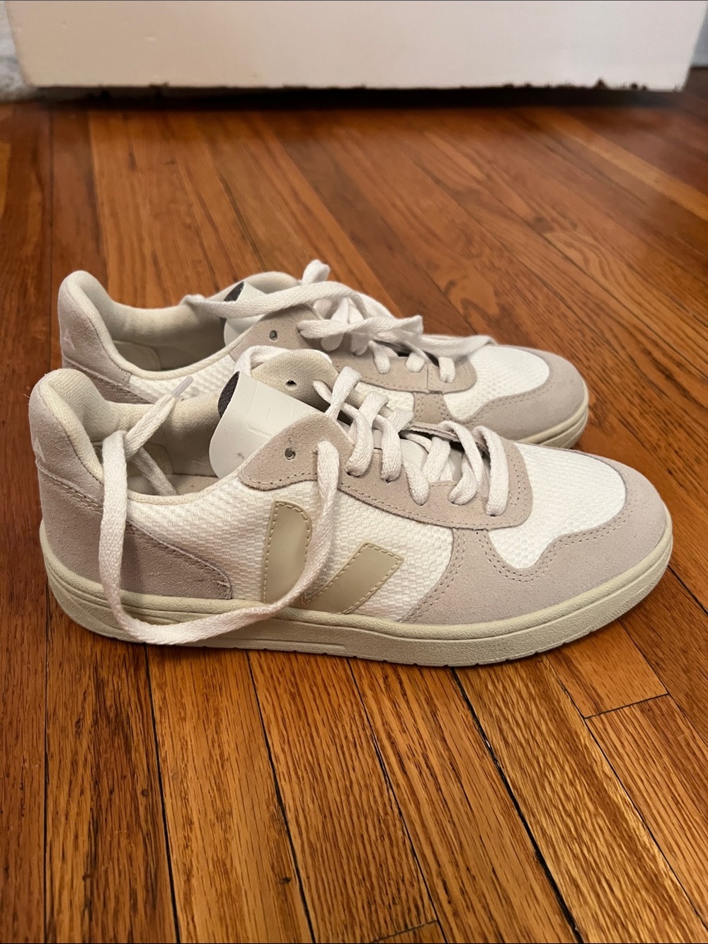 Veja Low-Top Sneakers in White and Beige Suede